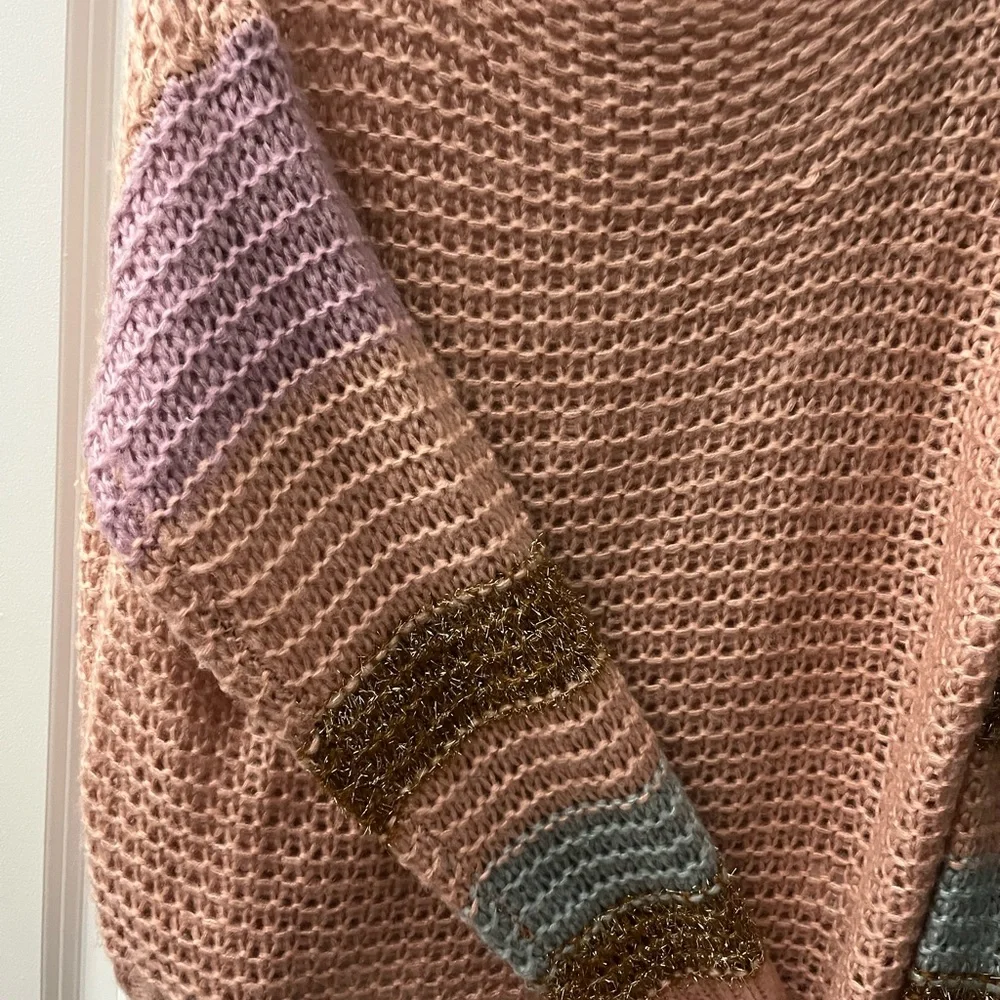 Super cute spring sweater - Picture 4 of 4